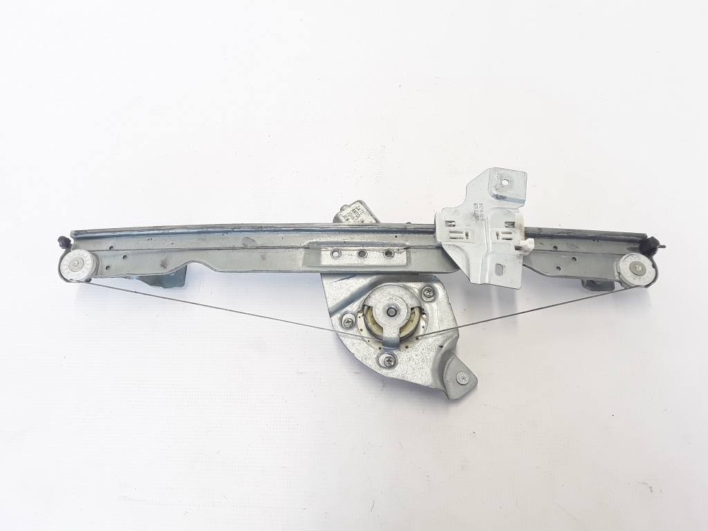 Dacia Duster Present Front Left Door Window Regulator R