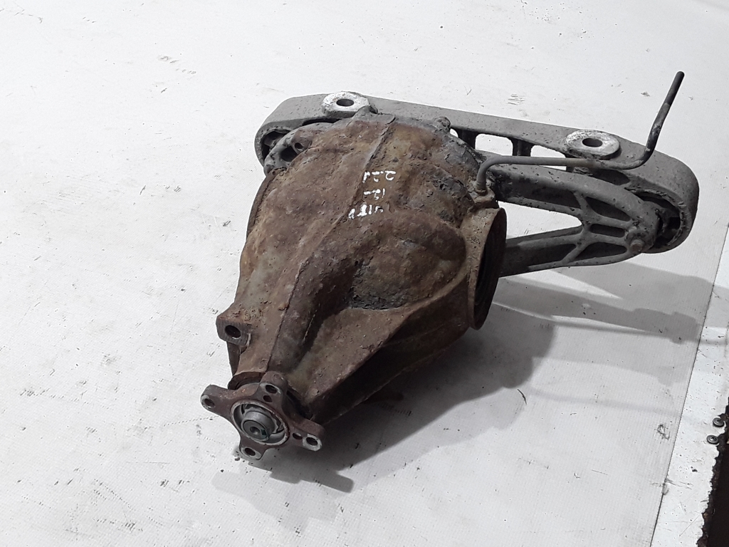 Mercedes Benz Vito W Rear Differential A