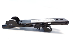 AUDI A1 GB (2018–2026) Seat belt height adjuster 4M0857819A - 4