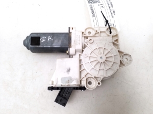 Opel Signum (2003–2008) Rear side door window regulator motor 24414776 - 3