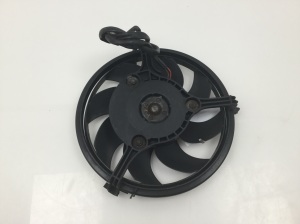 Jahutusventilaatori mootor - 4B0959455
