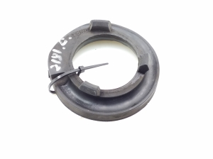 Rear spring support - 482570D010