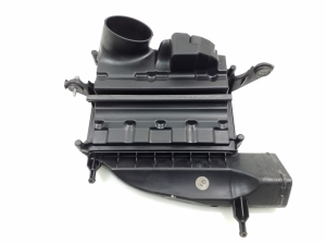 Mercedes Benz C-Class 203 (2000–2007) Luftfiltergehäuse A6420940304 - 2