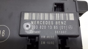 Mercedes Benz C-Class 203 (2000–2007) Esiukse juhtplokk A2038201385 - 3