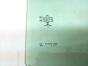 Mercedes Benz A-Class 176 (2012–2018) Tagumise külgukse klaas A1767350400 - 2
