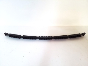 Rear bumper bracket - 7L5807863
