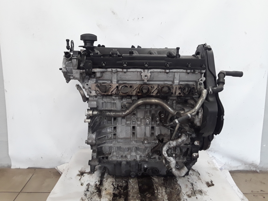 VOLVO C70 2 generation (2005-2013) Holý motor D5244T 21101282