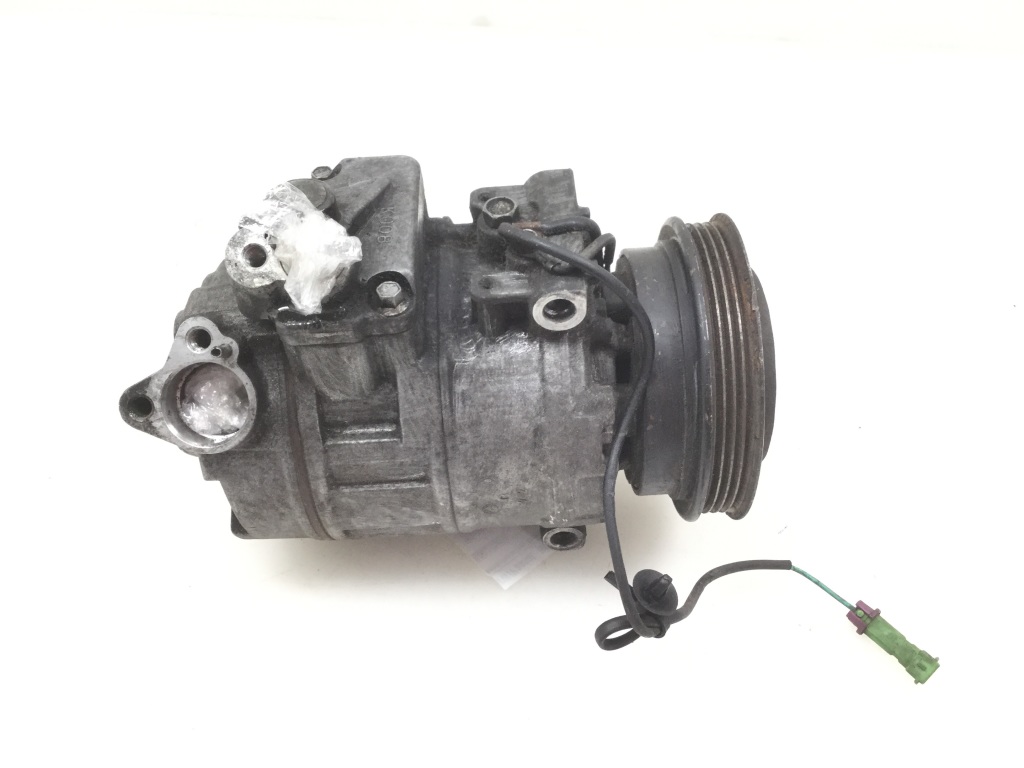 Used Volkswagen Passat Air conditioner compressor 8D0260808