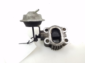  EGR valve 