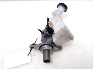 NISSAN Juke F15 (2010–2018) Brake master cylinder - 3