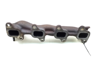  Exhaust manifold 