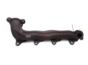  Exhaust manifold 