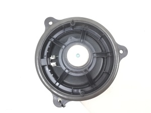  Rear side door speaker 