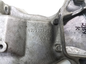  Engine holder 