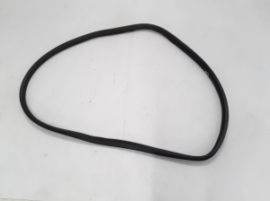  Rear side door sealing rubber 