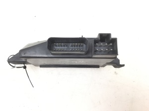Chrysler Voyager IV (2001–2007) Kesklukustuse juhtplokk P04686687AM - 3