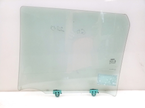  Glass rear side door 