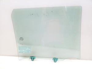  Glass rear side door 