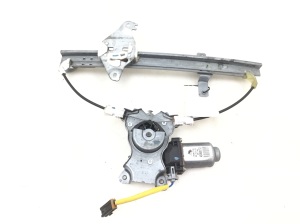 NISSAN Almera Tino V10 (2000–2006) Aizmugurējo sānu durvju logu pacēlājs un tā detaļas - 2