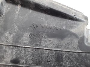 VOLVO XC60 (2008–2017) Radhausschale vorne und ihre Teile 31402785 - 2