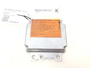 Airbagsteuergerät - 98820CC000