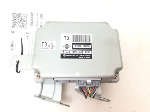 Steuergerät - 31036CC000