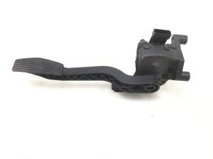 Opel Corsa C (2000–2006) Accelerator pedal 9129423 - 2