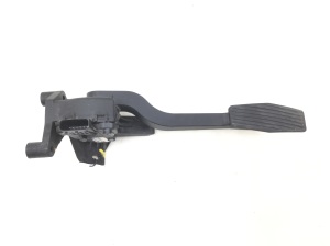 Opel Corsa C (2000–2006) Accelerator pedal 9129423 - 3