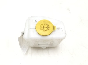 Front windshield washer reservoir and its parts - 