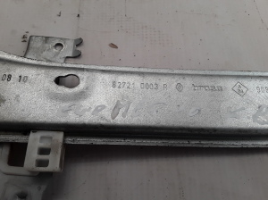  Rear side door window lifter 