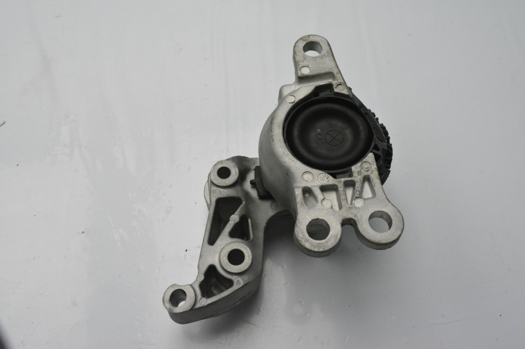 Used NISSAN XTrail Engine mounts and cushions