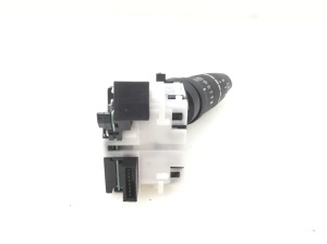 NISSAN Note E11 (2005–2014) Switch and its parts - 2