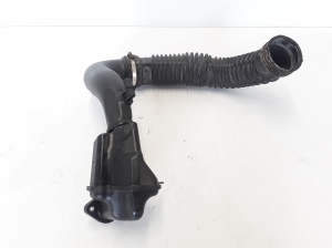  Air intake hose 