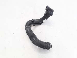  Air intake hose 