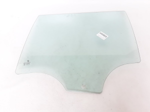 Rear side door glass - 51357182119