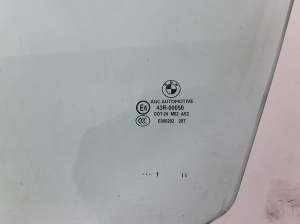 BMW 5 SERIES F10 (2010–2017) Esiukse klaas 51337182109 - 2