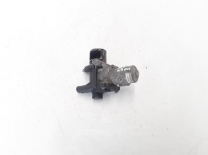  EGR valve 