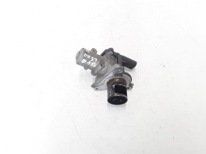  EGR valve 