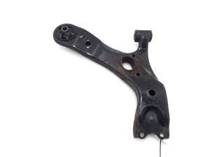 TOYOTA Verso (2009–2017) Querlenker vorne 480680F030 - 2