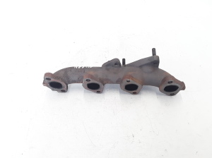  Exhaust manifold 