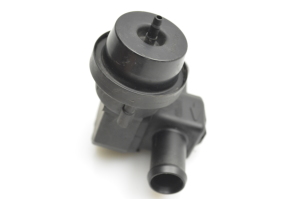 AUDI A4 B8 (2007–2016) Solenoid 1J0819809 - 3