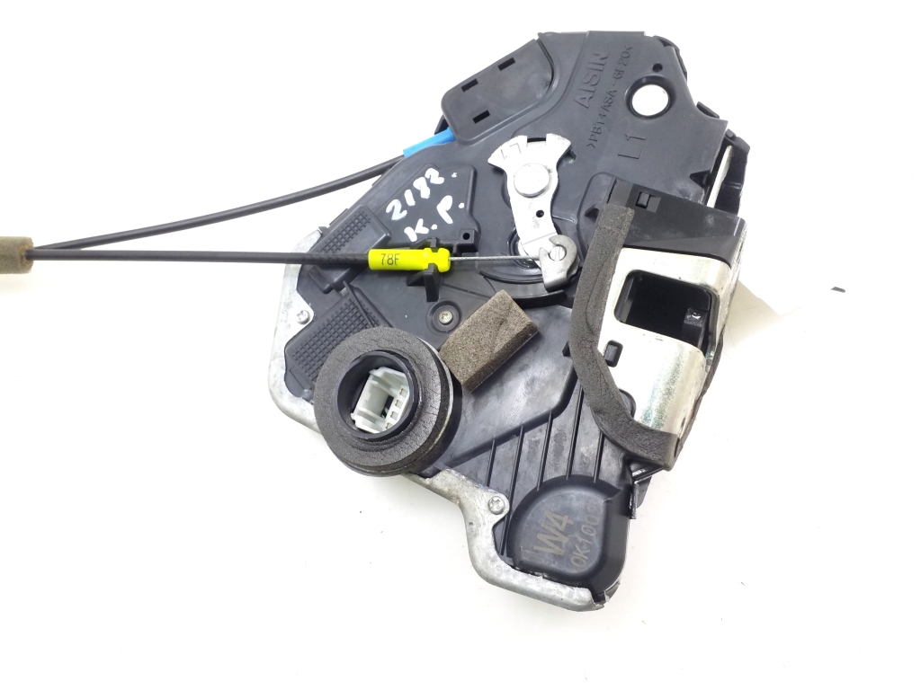 TOYOTA Avensis T27 3 generation (2009-2020) Front Left Door Lock 6904005150 18788750