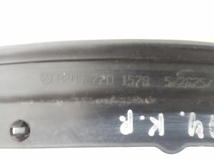 Mercedes Benz C-Class 203 (2000–2007) Sonstiges Teil der Vordertür A2037201578 - 2