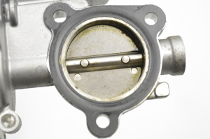  EGR valve 