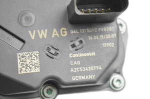 Volkswagen Passat B8 (2014–2023) EGR-klapp 04L131501C - 2
