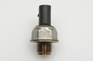 Degvielas augstspiediena sensors - 04L906054