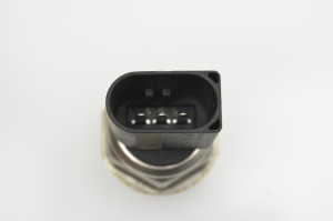 Volkswagen Passat B8 (2014–2023) Kraftstoffhochdrucksensor 04L906054 - 3