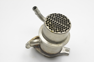Volkswagen Passat B8 (2014–2023) AGR-Ventilkühler 04L131512 - 2