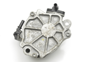 Ford Fiesta VI (2008–2017) Vacuum pump 9684786780 - 3