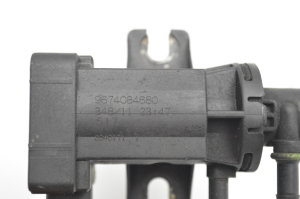 Ford Fiesta VI (2008–2017) Solenoid 9674084680 - 3